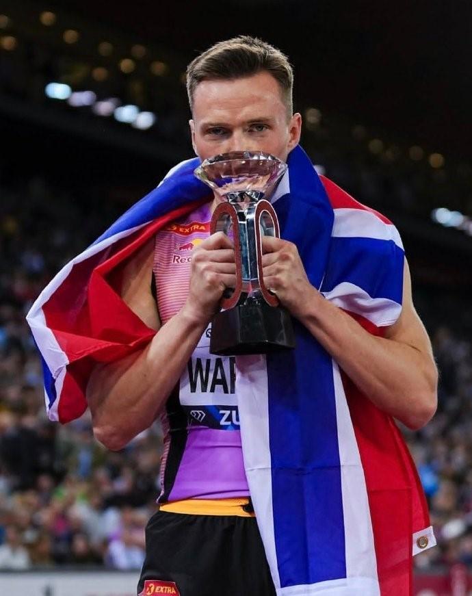 钻石联赛总决赛400米栏：瓦尔霍姆、博尔分别斩获冠军