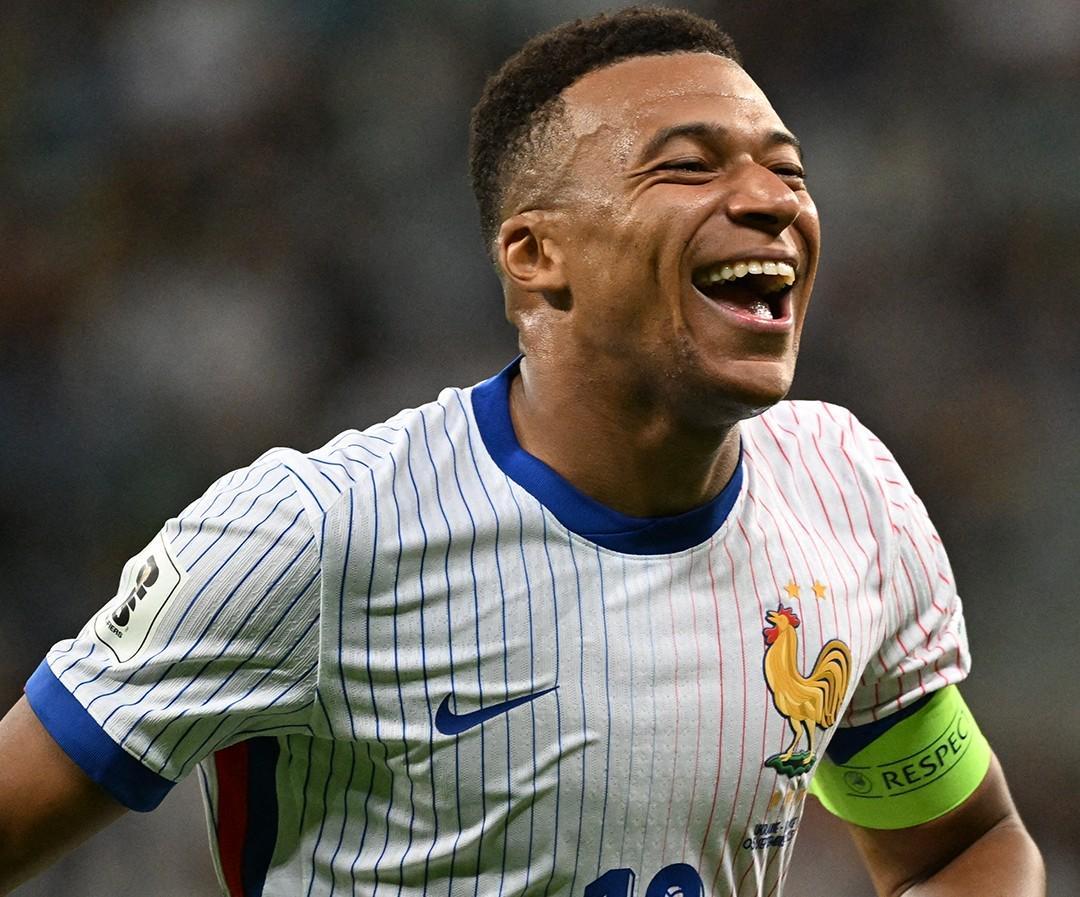 姆巴佩：向亨利致敬，但现在我想超过他的进球纪录